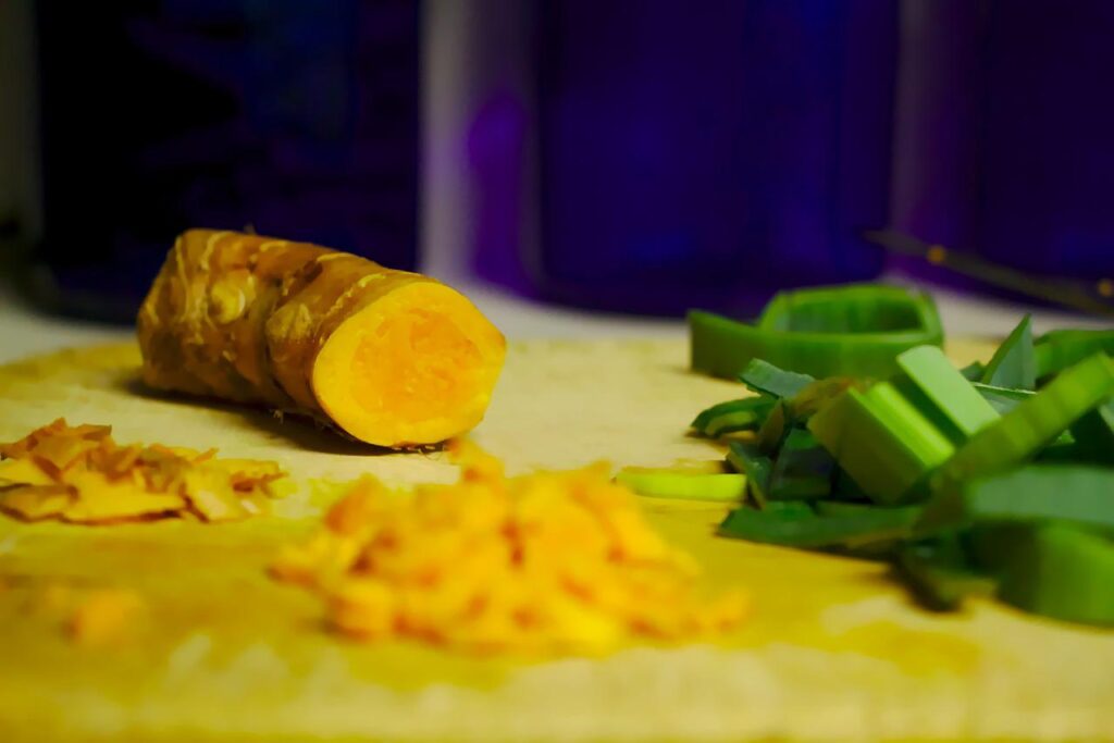 anti-inflammatory, curcuma longa, curcumin-743044.jpg