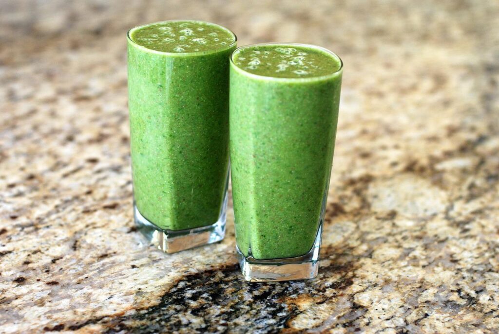 green, smoothie, drink-682620.jpg